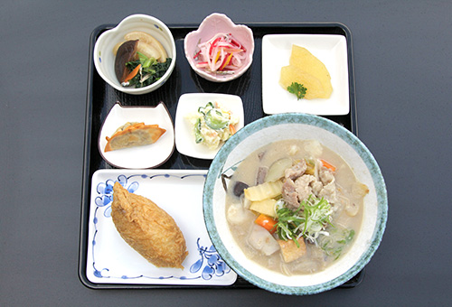栗谷やさいの豚汁定食(冬季限定)